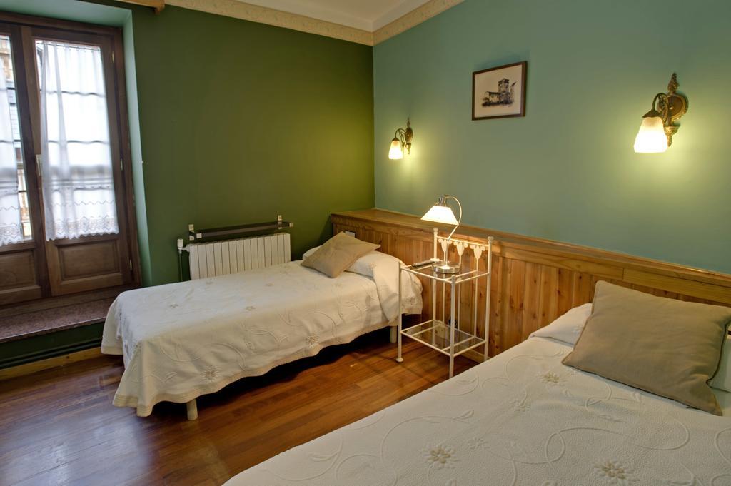 Hotel Avenida Бенаске Экстерьер фото